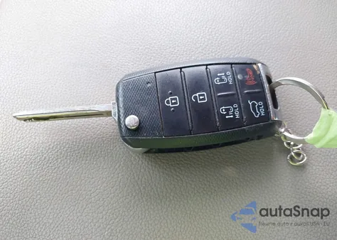 2018 Kia Sedona Lx из США, поврежденный, VIN KNDMB5C19J6389118